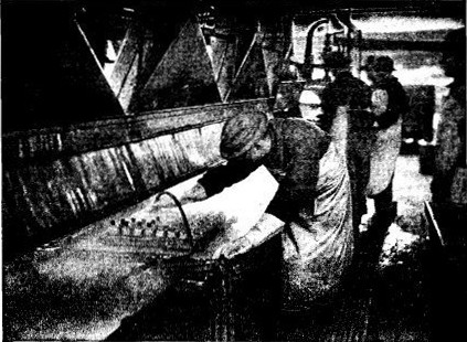 PUMPING MELTED WHITE PHOSPHORUS INTO HAND GRENADES
FILLED WITH WATER&mdash;EDGEWOOD ARSENAL